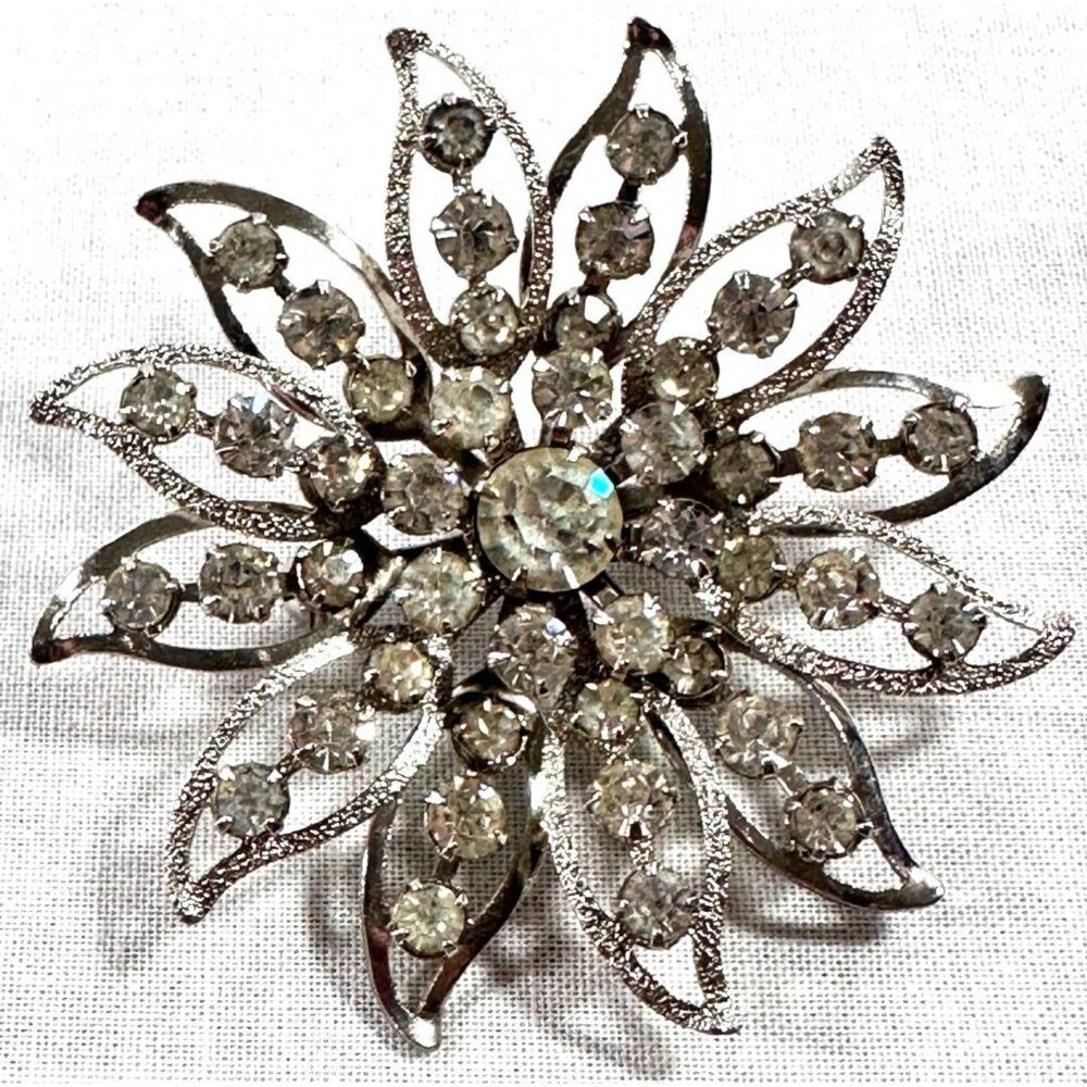 Vintage Rhinestone Brooch Pin Flower Crystal